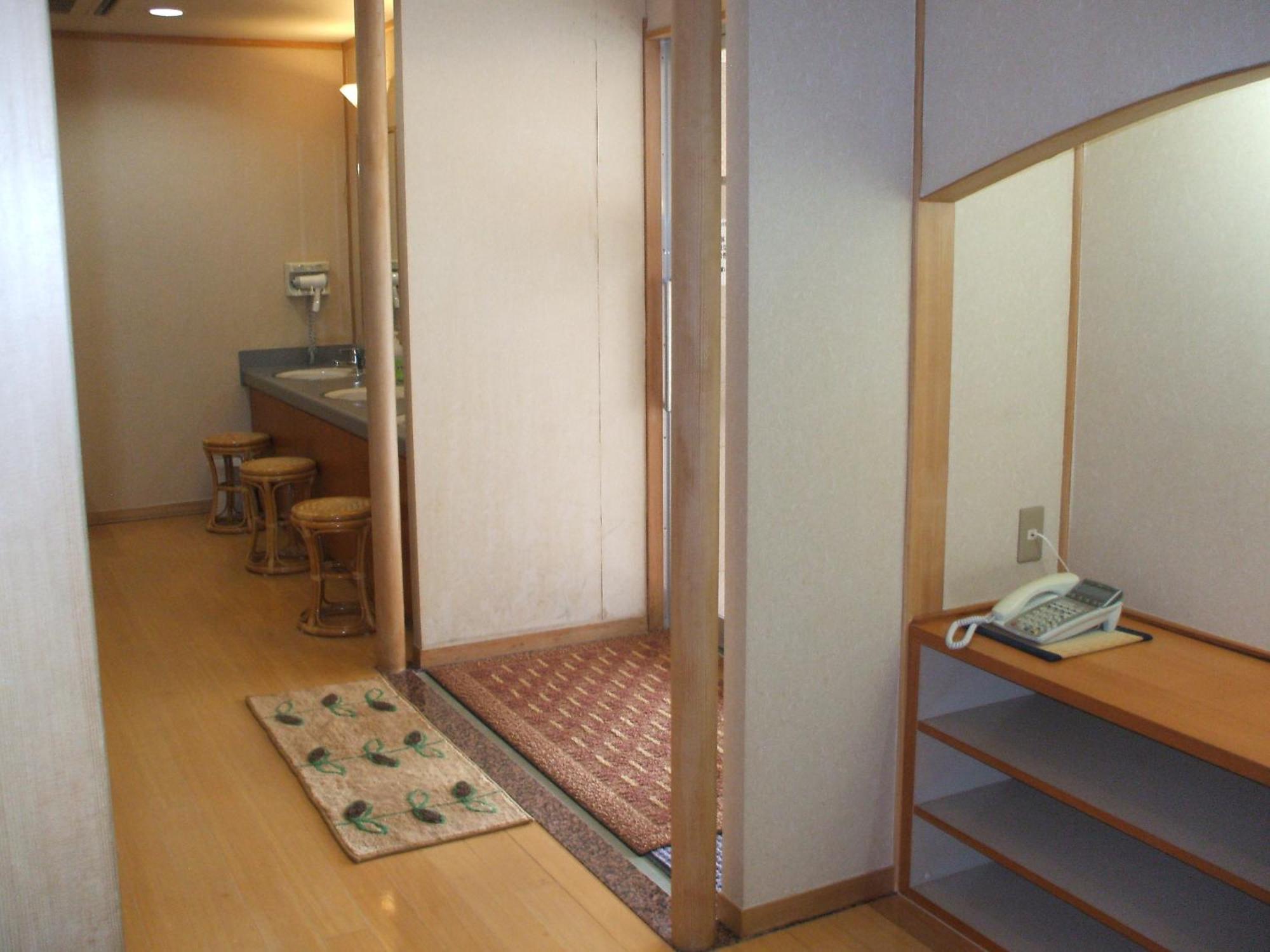 Annex Fujiya Ryokan Kaminoyama Экстерьер фото