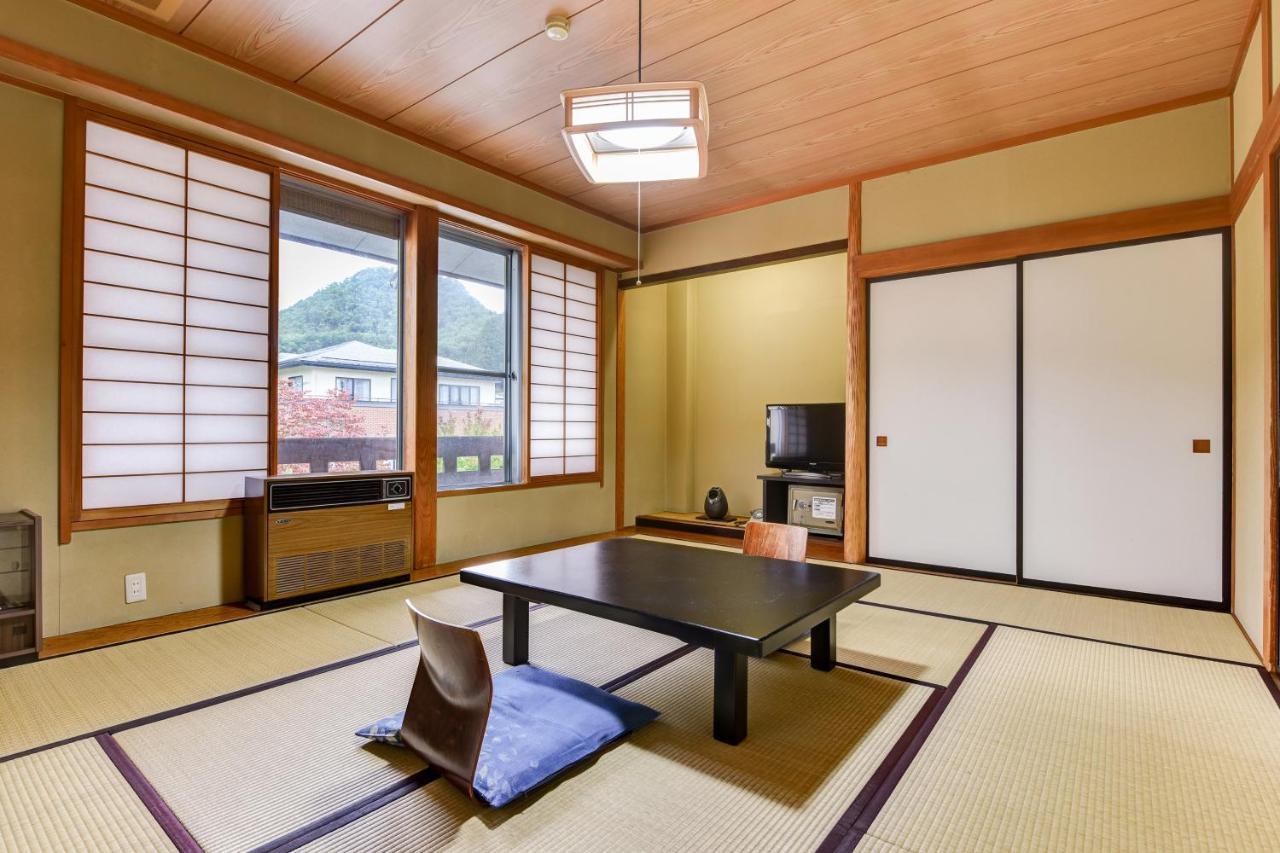 Annex Fujiya Ryokan Kaminoyama Экстерьер фото